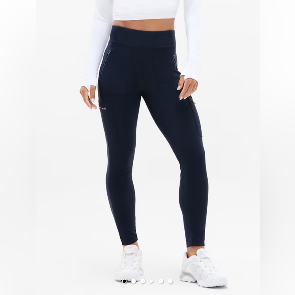 Athleta Headlands Hybird Cargo Tights - Black Sz 0
Active Wear